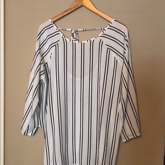 Beach Coverup With Tassels - Picture 7 of 8